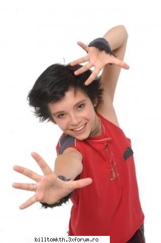 cum era bill pe dolkik era :(( ji inka ii..da nah...vrea sa fie la fel de mikut :((( bill pe